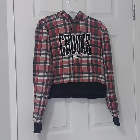 Crooks and best sale castles cropped hoodie